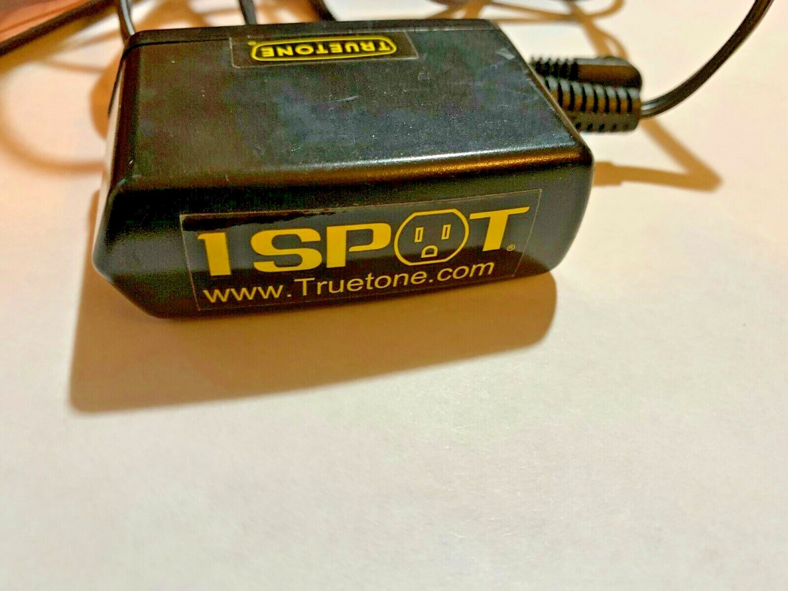 Ernie Ball Expressions Ambient Delay Reverb Pedal great condtion, w.powersupply