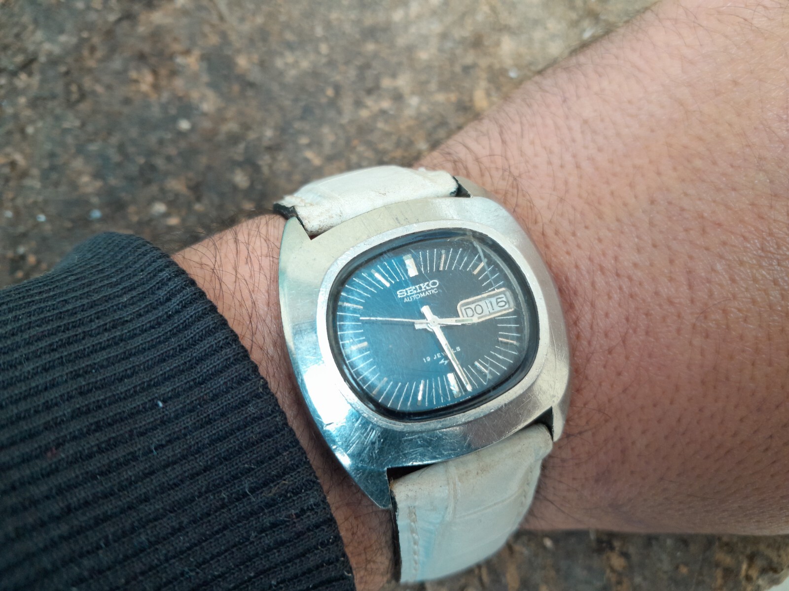 seiko 19 jewels automatic