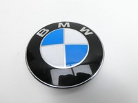 BMW E60 525i LCI 07-10 Emblem Motorhaube Logo für Heckklappe BMW E60 525i LCI 07-10 06.10.2008 51148132375 8132375... Vorschau 1