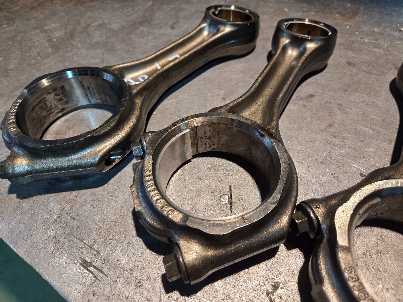 SET OF 6 - 6.7L CUMMINS 5336384 CONNECTING ROD 2019-2023 68447755AA - Picture 7 of 16