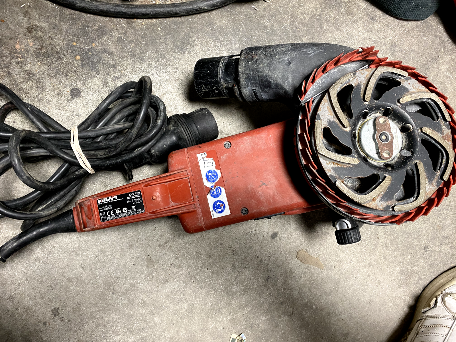 HILTI DG150 CONCRETE GRINDER
