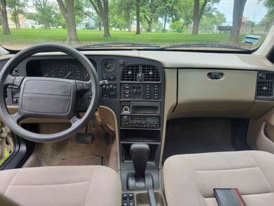 image 12 of interior