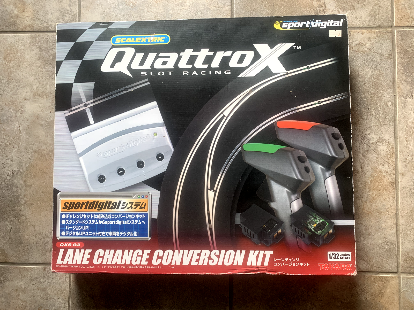 Scalextric QuattroX レーンチェンジチャレンジセット Scalextric QuattroX レーンチェンジチャレンジセット
