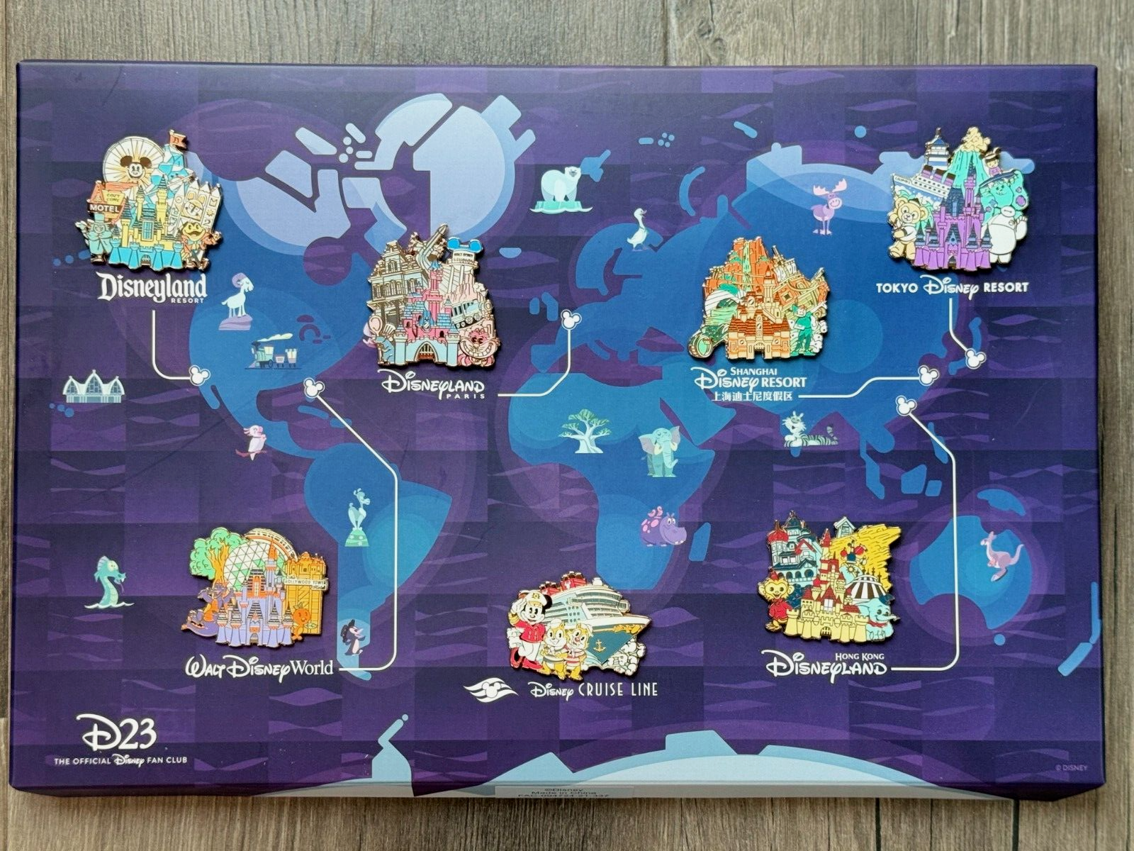 けんです。WDW Disneyパズル　マップ他 Disney - Disney's World Map 1000 Piece Jigsaw Puzzle 
