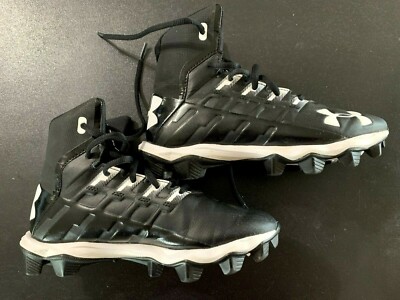 youth football cleats size 2.5