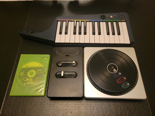 Mad Catz Rock Band 3 Music Keyboard & Turntable For DJ Hero W/ Game Tested