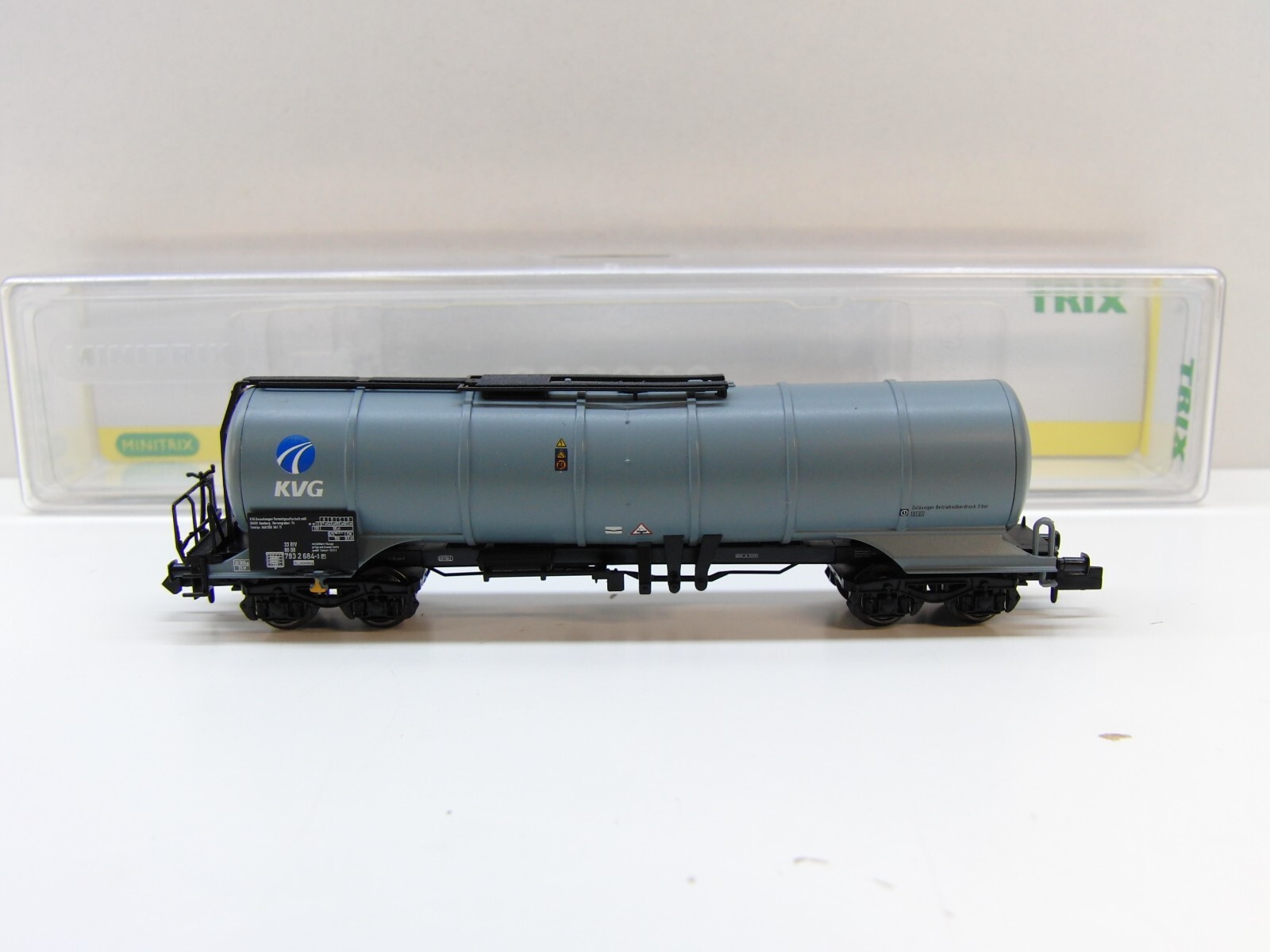 TRIX/MINITRIX Nゲージ 15112 KVG タンク貨車、13931 FS 貨物車