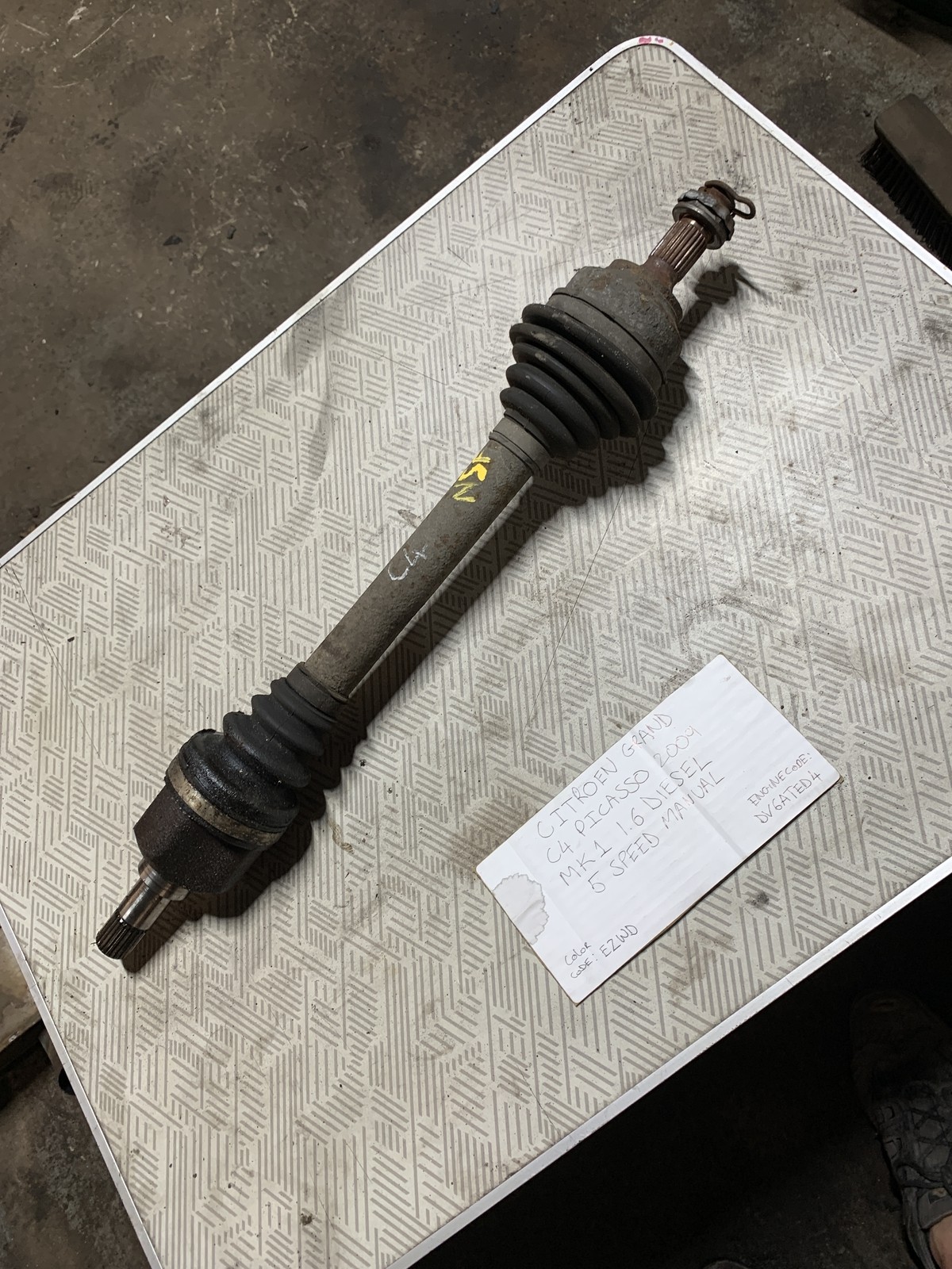 Citroen Grand C4 Picasso 2009 Mk1 1.6 Diesel Near Side Front Driveshaft