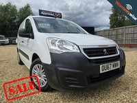 2017 Peugeot Partner 850 1.6 BlueHDi 100 Professional Van [non SS] PANEL VAN DIE