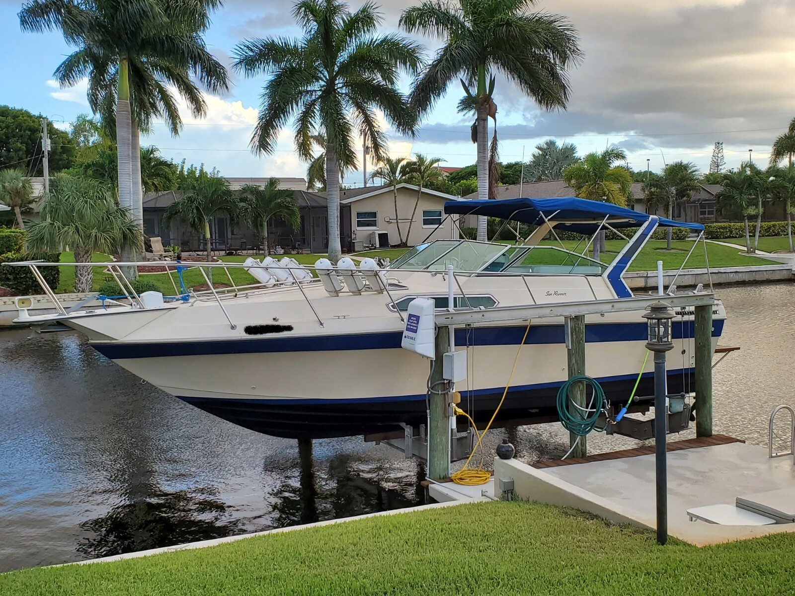 1986 Sun Runner 310 Sunbridge