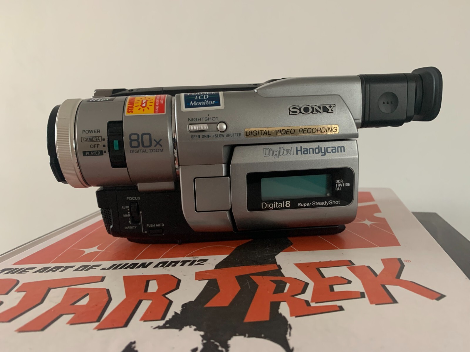 SONY DCR-TRV110E DIGITAL 8 CAMCORDER (Digital 8 Hi8 8mm