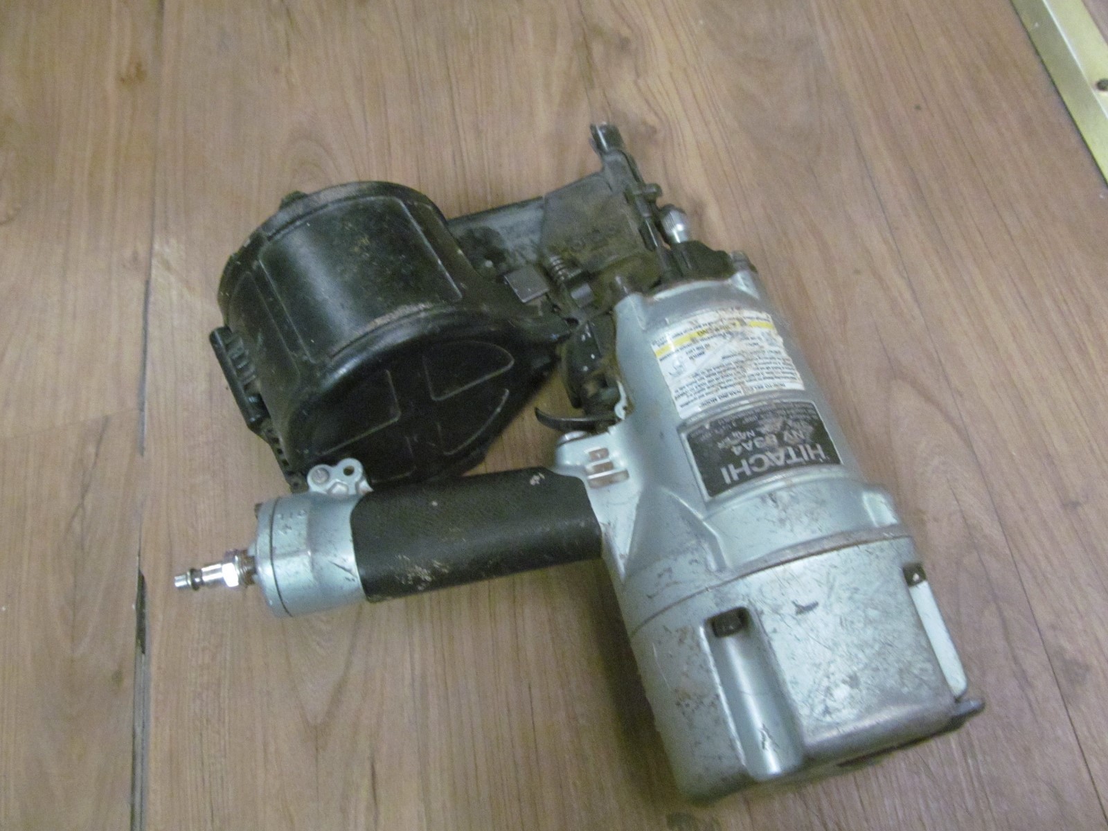 Hitachi NV83A4 3-1/4? Coil Framing Nailer