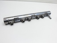 BMW 525d F10 13-17 2,0d 160KW Einspritzleiste Düsenstock Einspritzanlage BMW 525d F10 13-17 27.02.2014 13537800601... Vorschau 3