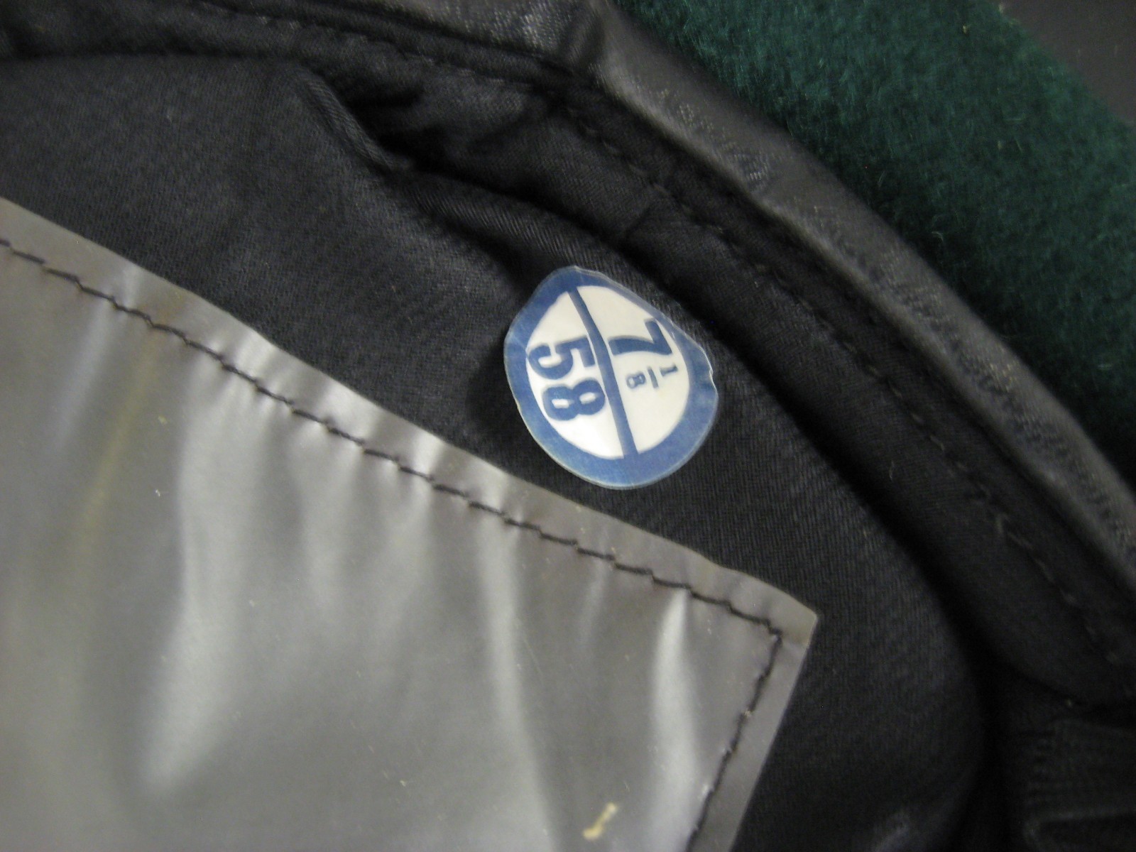 Green Wool Tam Beret Hat With Badge Men's Civil War Reenactment Hat Size 7 1/8 5