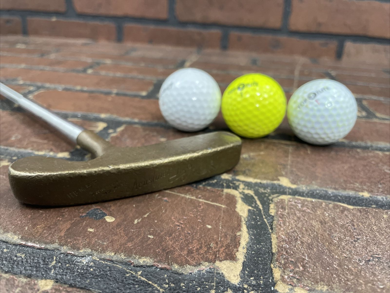 Acushnet Bullseye HBM5P Putter Double Sided