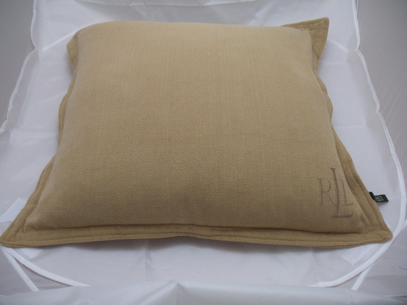 rll pillow