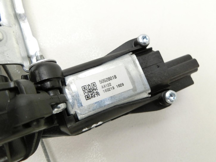 Toyota Corolla E21 19-23 Stellmotor für Elektr. Sitzverstellung Links Vorne  - Bild 4