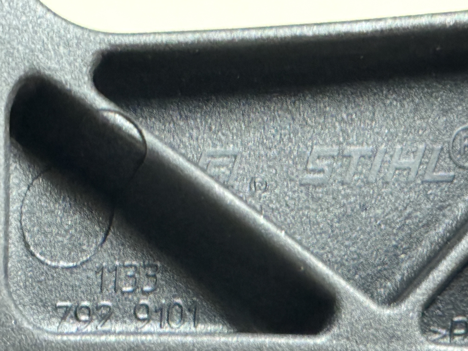 STIHL OEM 1133 792 9101 HAND GUARD MS270 MS270C C-B C-BQ MS280C C-B C-BQ - Picture 4 of 4