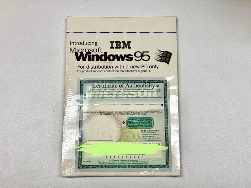 Microsoft Windows 95 With CD For Distribution With A New