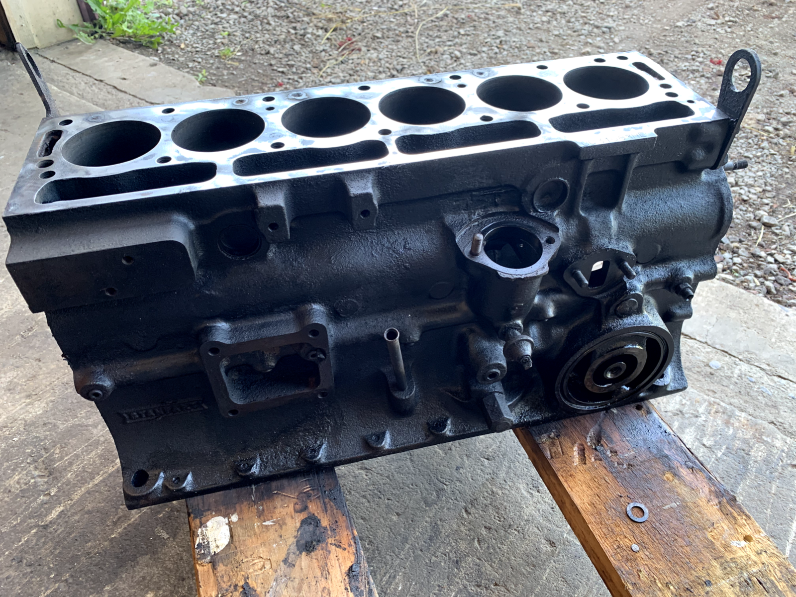 Triumph TR6 • Original Bare Engine Block. Stamped #CC31663HE. Used. T4465 Triumph TR6 • Original Bare Engine Block. Stamped #CC31663HE. Used. T4465