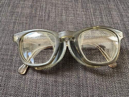 AO American Optical Flexi Fit 6M Z87 Safety Horn Rim Glasses AO American Optical Flexi Fit 6M Z87 Safety Horn Rim Glasses