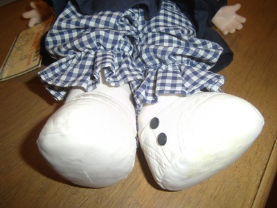 PRECIOUS MOMENTS GRANDMA'S LITTLE SWEETIE SOFT DOLL  16in.