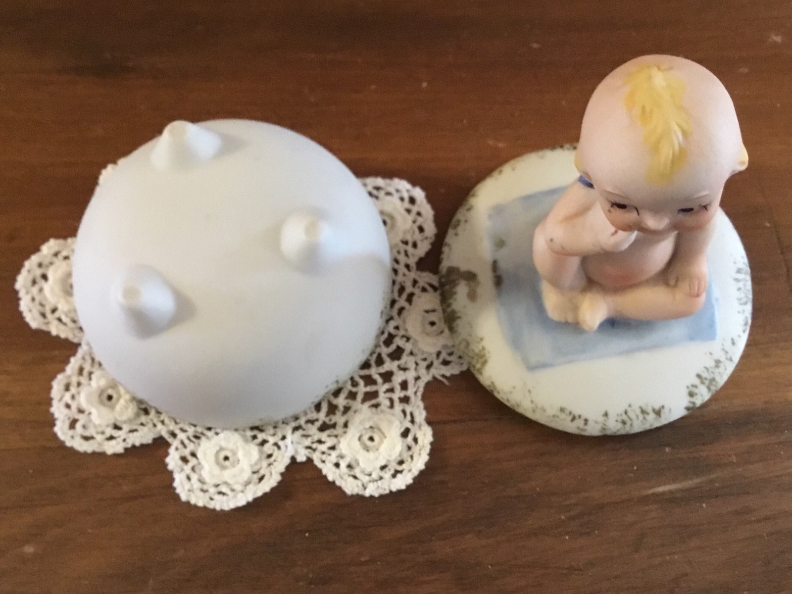 Vintage Lefton Hand Painted Porcelain Kewpie On Blue Blanket Trinket Box