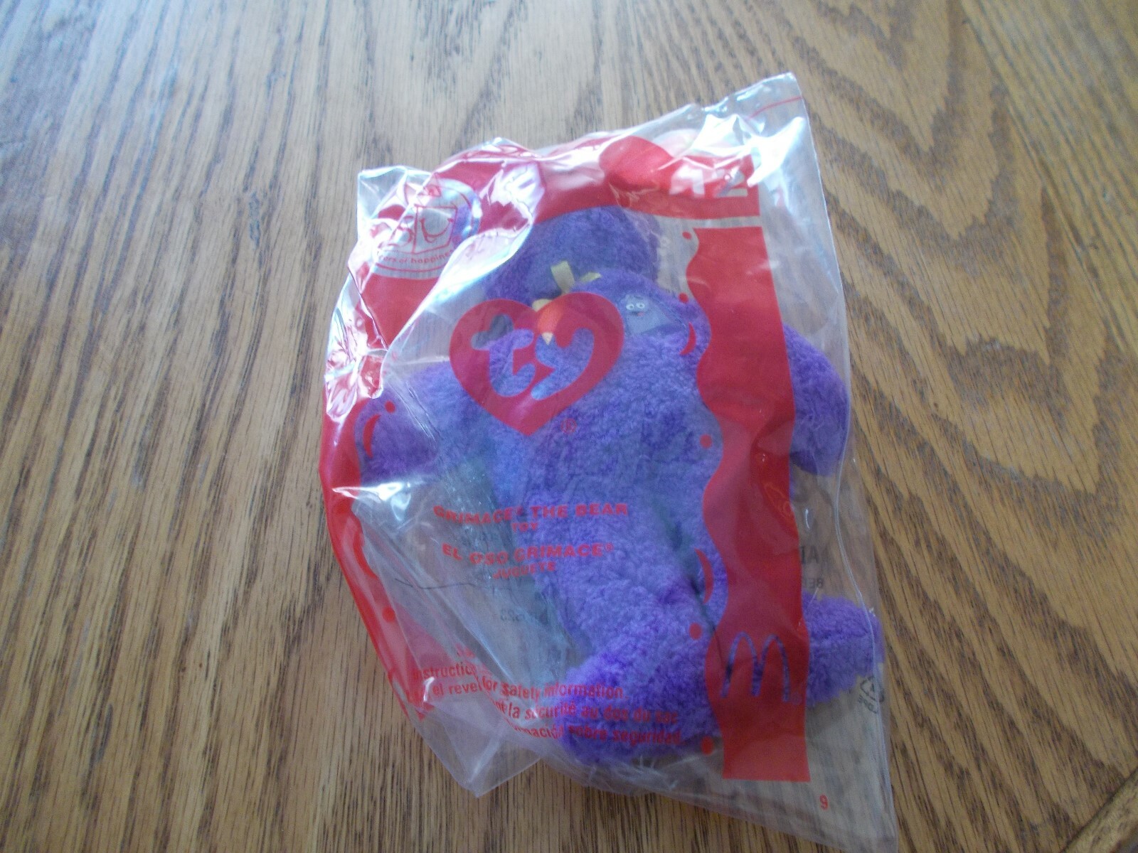 ONE CASE 150/CS MCDONALDS HAPPY MEAL BIG RED SHOE THE BEAR/FRIES THE BEAR/GRIMAC