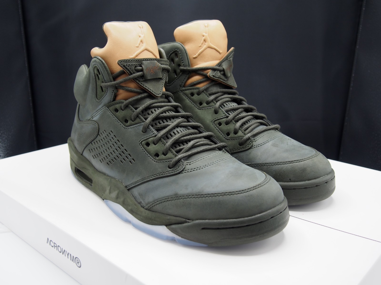 jordan 10 flight 4 premium