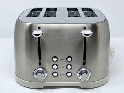 Amazon Basics 4-Slot Toaster, Brushed Silver