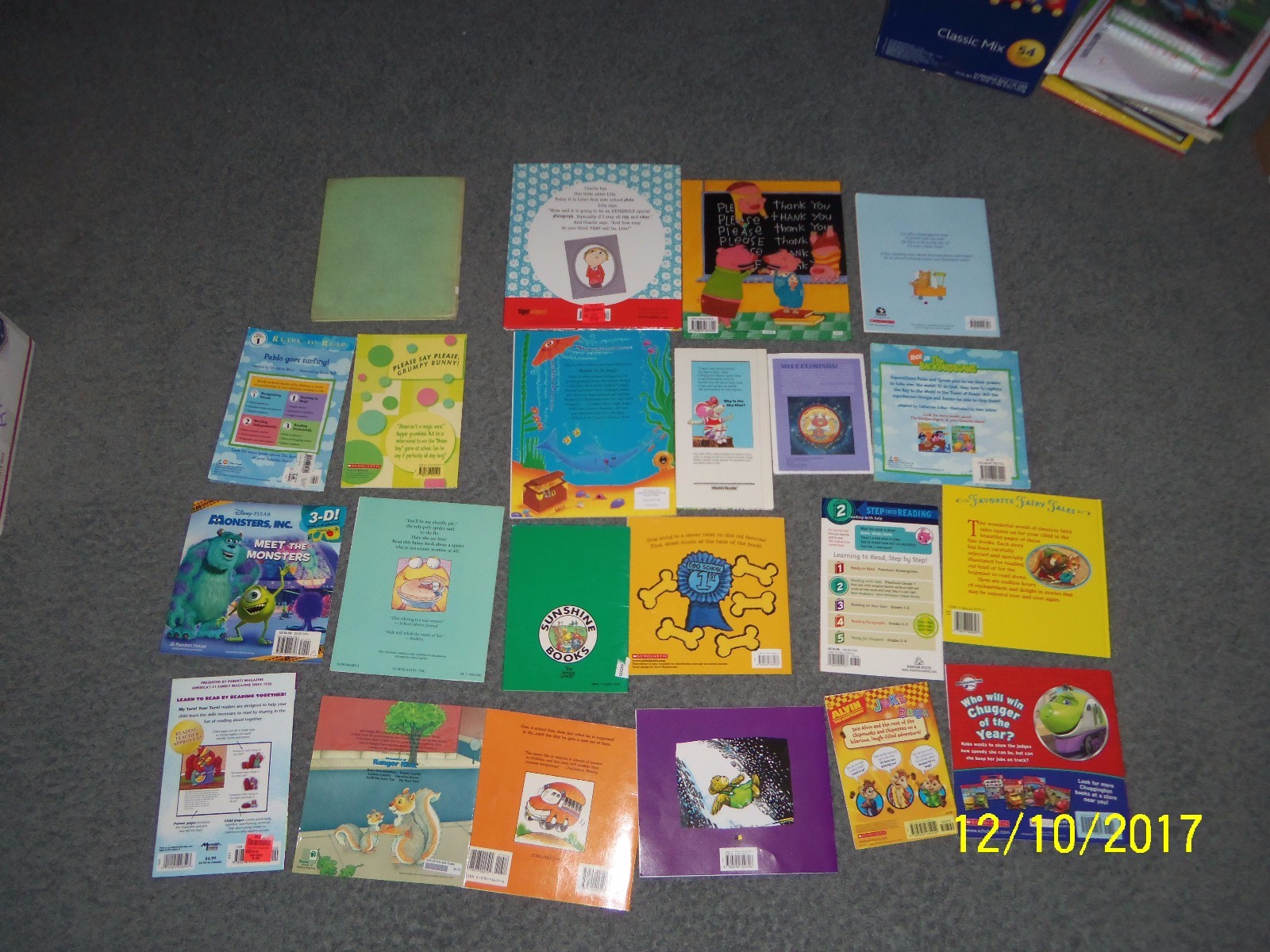 22 -children's books Charlie Lola Backyardigans Old Man Riddle Monsters 3-D Ink