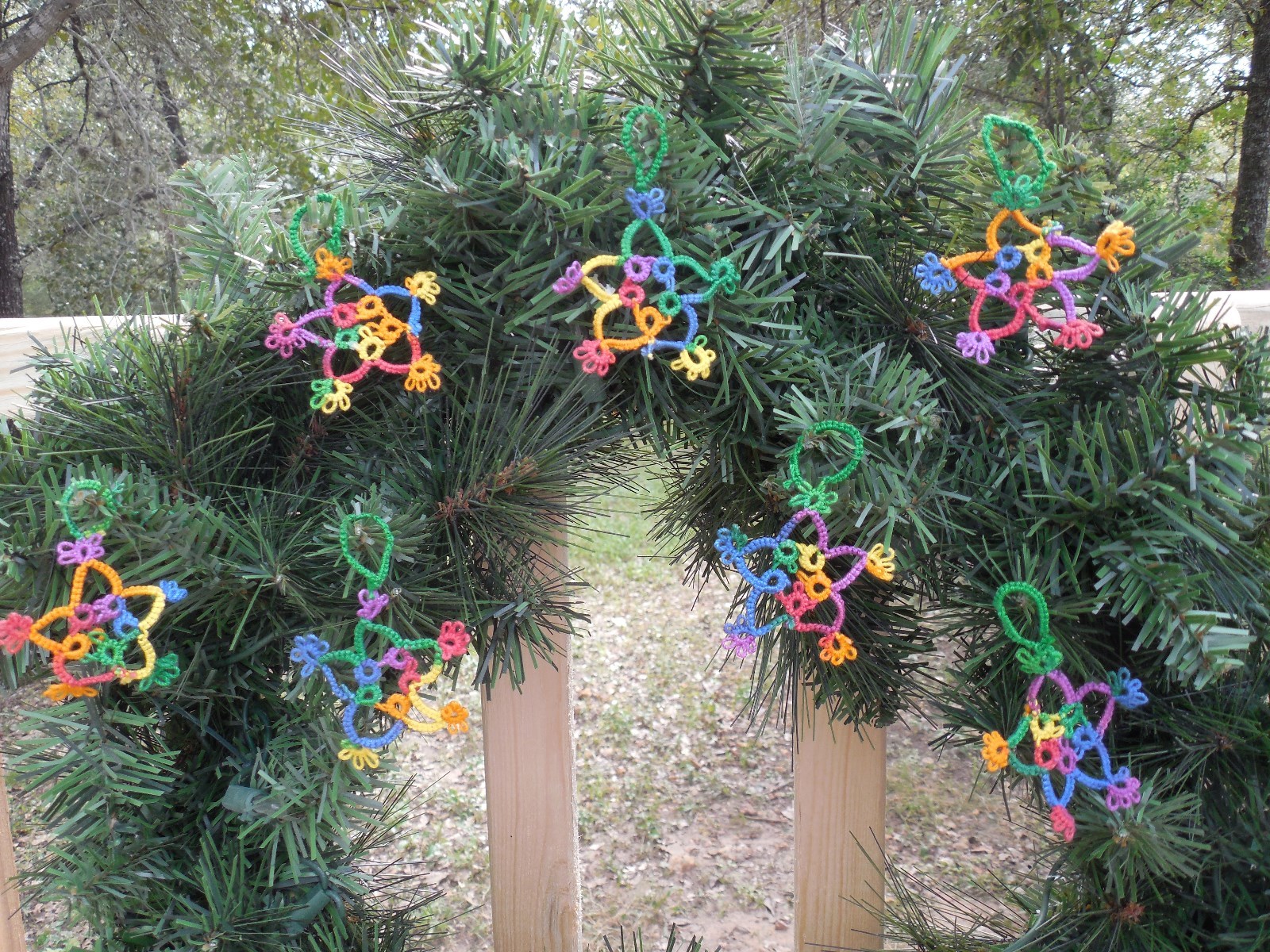 Tatting 7 Festive Stars NEW Tatted  Crazy Quilts Scrapbooks Cards Applique