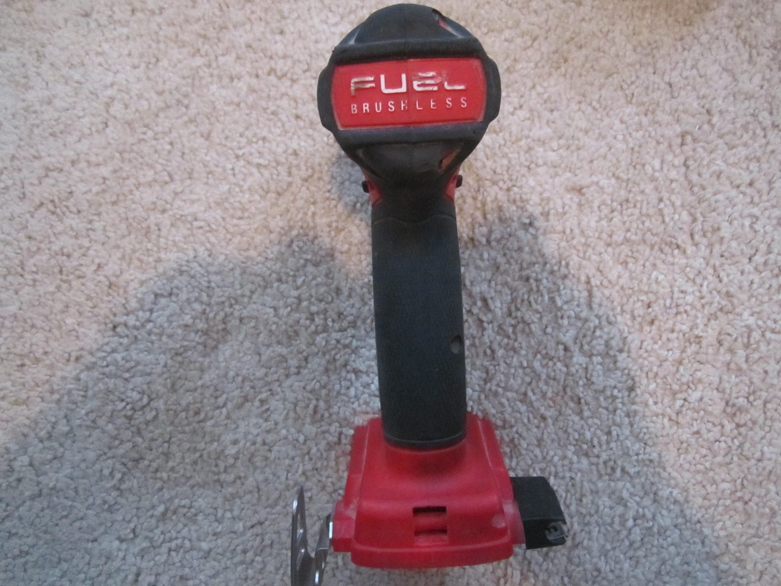 MILWAUKEE 4 PIECE TOOL SET-1 FUEL DRIVER-4 SPEED 1/4 IN-2 18 VOLT BATT-1 CHARGER