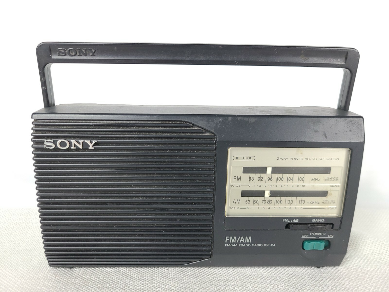 SONY ICF-R46 シルバー 2バンドラジオ SONY ICF-R46 シルバー 2バンドラジオ ICF-R46 | ラジオ／CD