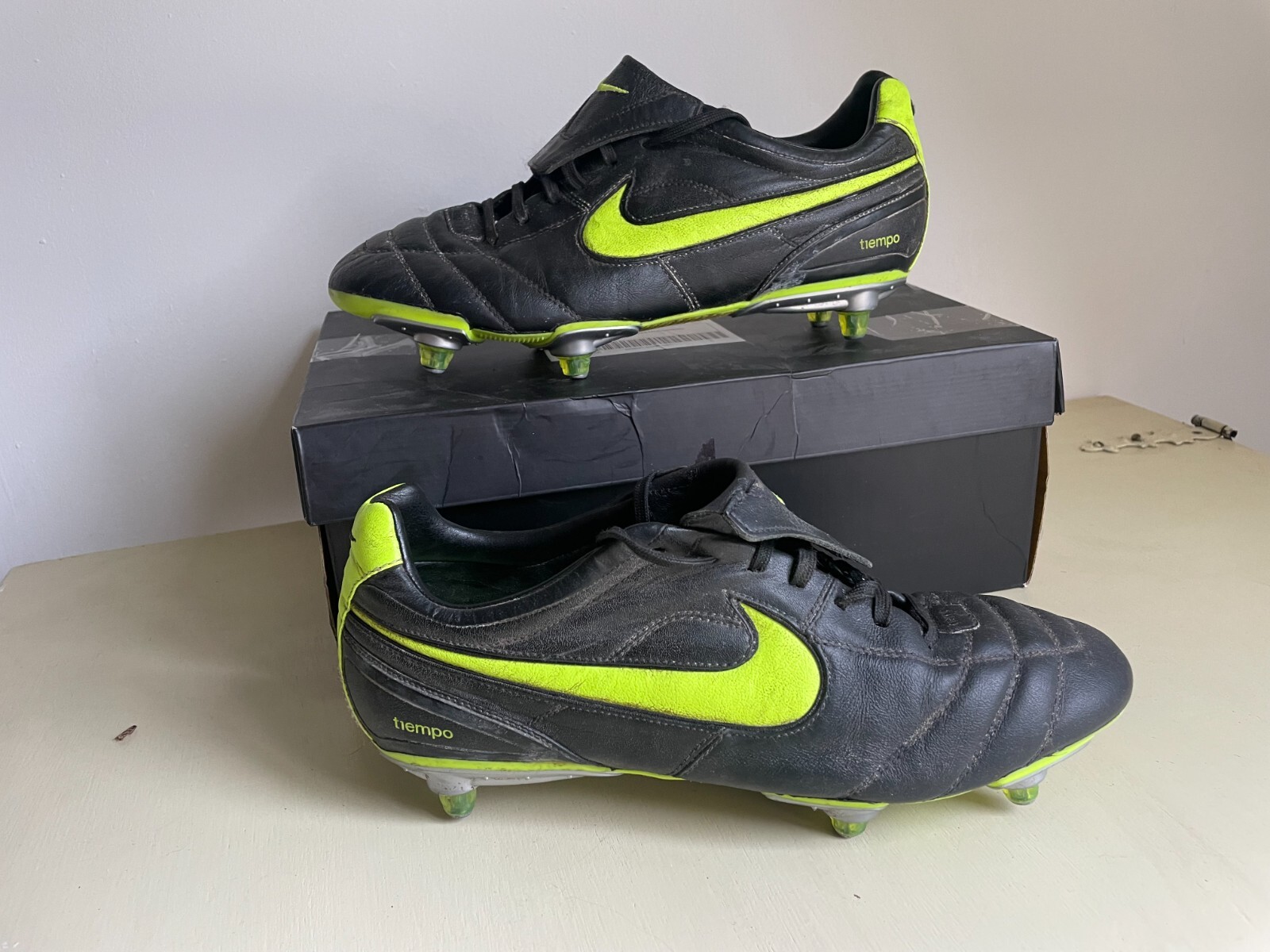 はくまいさん専用NIKE TIEMPOX RONALDINHO 27.5 はくまいさん専用NIKE TIEMPOX RONALDINHO 27.5 - メルカリ