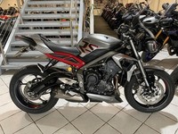 Triumph Street Triple 765 RS 2022