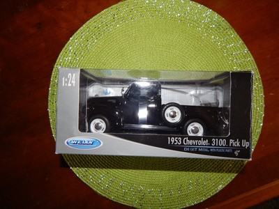 WELLY 1953 CHEVROLET 3100 PICK UP TRUCK DIE CAST METAL 1:24 SCALE COLLECTIBLE