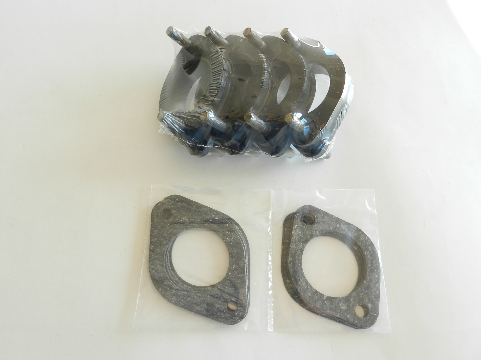 メル38614 Datsun Roadster Solex Carb Insulator set with gaskets SRL311