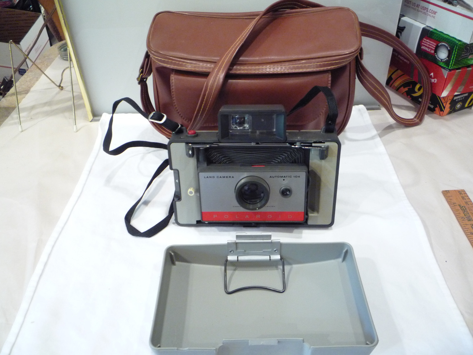 Vintage Polaroid 104 Automatic Land Camera with Manual - Nice
