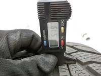 Mercedes W211 E200 02-06 1 x Reifen Winterreifen Uniroyal 225/55R16 95 H Mercedes W211 E200 02-06 27.02.2003 gebraucht Vorschau 2