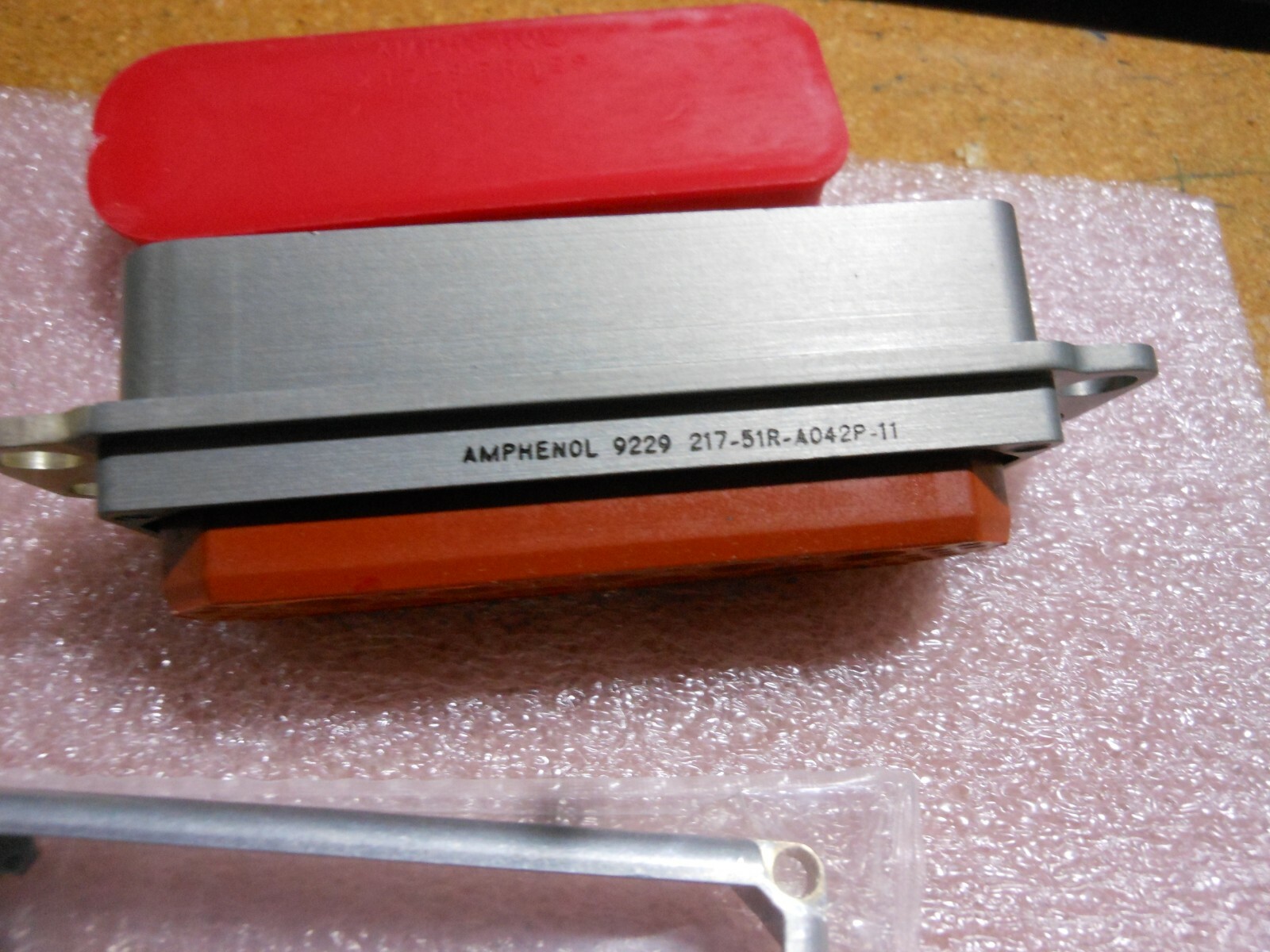 AMPHENOL CONNECTOR NO CONTACTS MS24286RA4 NSN: 5935-01-235-9551 217-51R-A042P-11