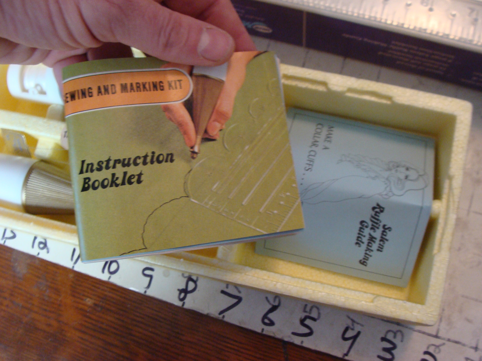 Vintage Salem MINI SEW'R in box, sewing and marking kit