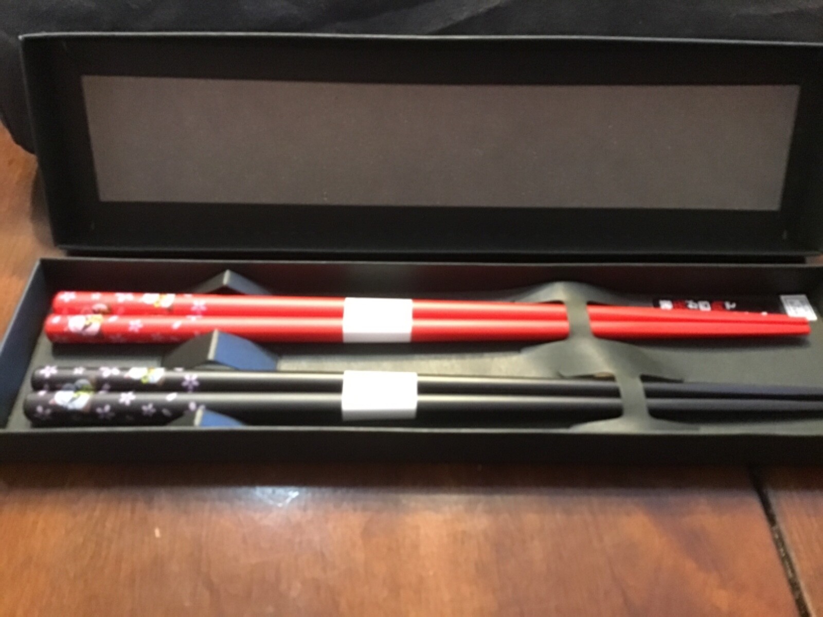 WAGOKORO 2 Red and 2 Black Chopsticks New | eBay