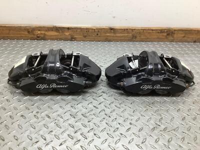 17-19 Alfa Romeo Giulia 2.0L Pair of LH & RH Front Brake Calipers Black