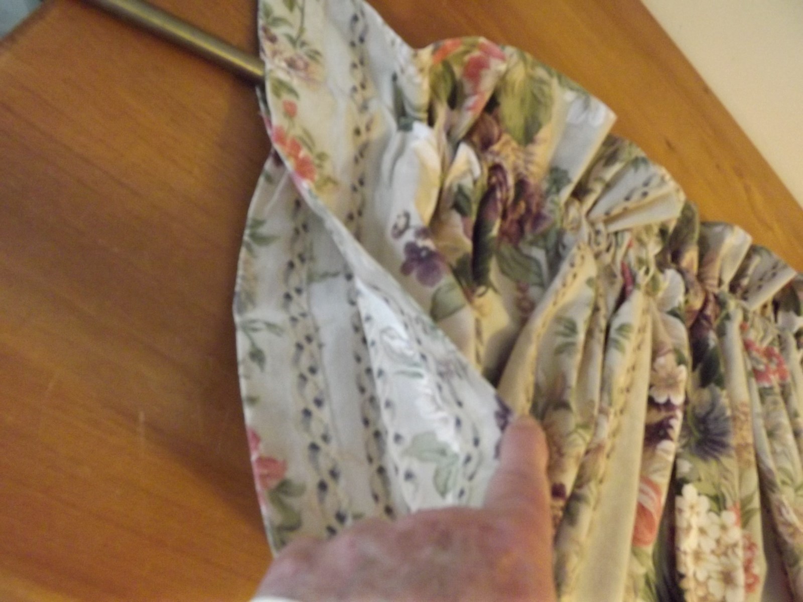 JC PENNEY BLOUSON VALANCE PINK PURPLE FLORAL 84WX17.75