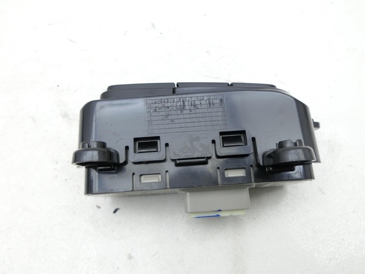 Kia Picanto JA 17-21 Schalter LWR ESP Off Reifendruckkontrolle Kia Picanto JA 17-21 17.04.2018 93710G6070... Vorschau 2