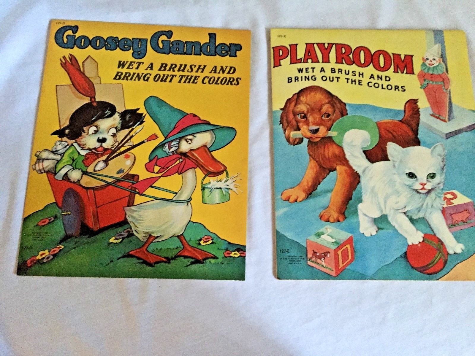 5 1944 WET A BRUSH COLOR PAINT BOOKS IN ORIGINAL BOX NO. 497