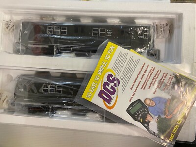 MTH 30-2446-3 MTA World's Fair R-26 2 car NON-Powered Subway Set MINT.  LOT B