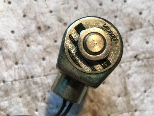 Vickers SV4-10V-0-0-110DS solenoid valve