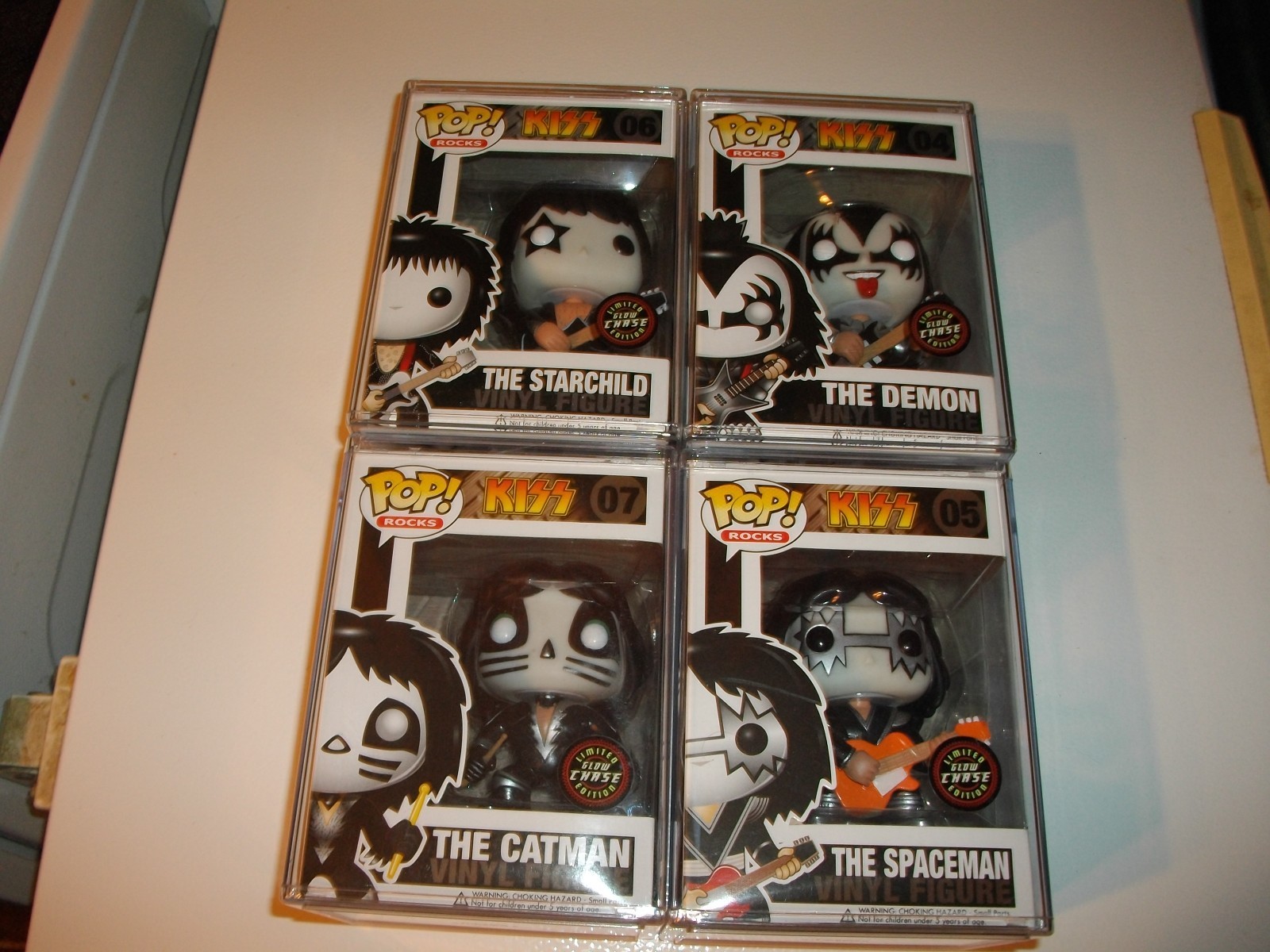 KISS FUNKO POP ファンコ 4体セット 蓄光限定ver Pop! KISS (Color Spotlight) 4-Pack | Funko